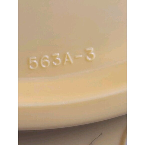 3 Piece Vintage Tupperware Yellow Cannister Base 321-6 w/ Flip Top Lid 563A-3 - Picture 6 of 8